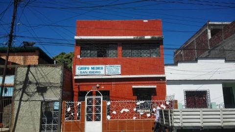 Casa en planta Baja, terreno propio, Zona segura y tranquila Los Magallanes. Parte baja