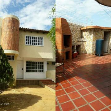 Casa Venta  Los Chaguaramos 25Oct