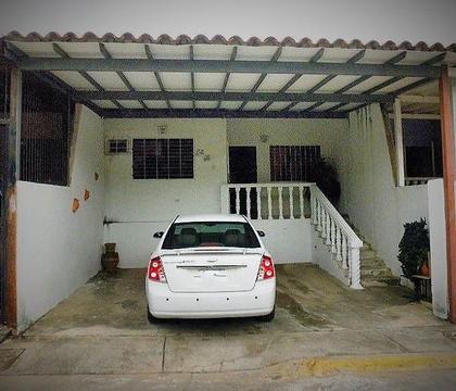 Se vende Bonita Casa en Lomas de la Hacienda, San Diego