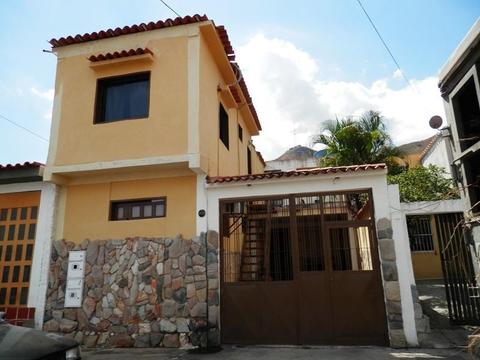 se vende bella casa en la Esmeralda