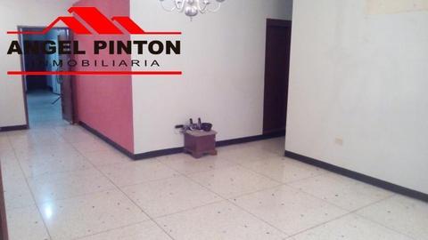 APARTAMENTO EN VENTA LA MACANDONA  API823