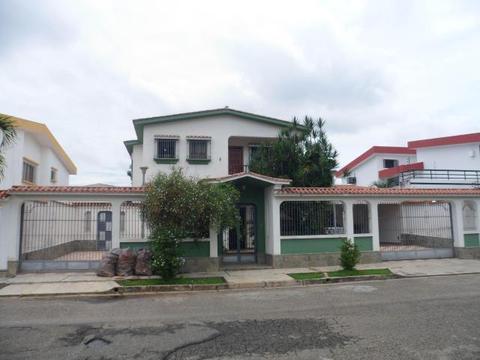 Casa en Venta Valles de Camoruco  Estado  RentAHouse Codflex 1712280