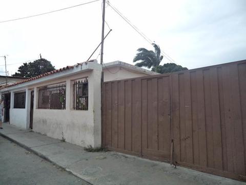 Venta Casa al Oeste de Barquisimeto NL 1713986