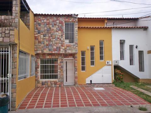 Town House en Venta en Ciudad Jardin, Cagua