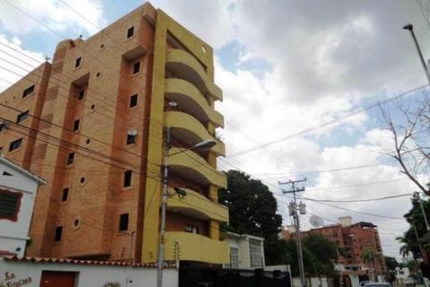 Apartamento En Venta En Maracay La Soledad Código FLEX: 1713348