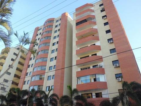 Excelente apartamento a estrenar, muy comodo y bien distribuido, con una increible ubicacion