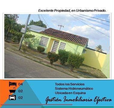 Casa en Urbanismo Privado. Vende SERPROINCA. 04241965712 / 04141478581