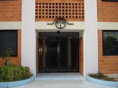 ALFONSO CHACIN VENDE Excelente apartamento en Conjunto Residencial Bayona EL MAS BARATO DE TODOS