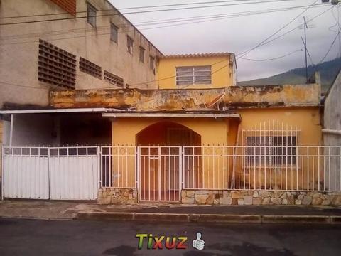 Vendo Casa en Naguanagua Av 190 C/c Av Universidad