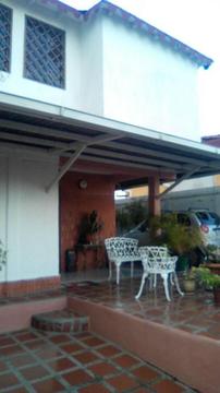 vendo tonwhouse villas del pilar