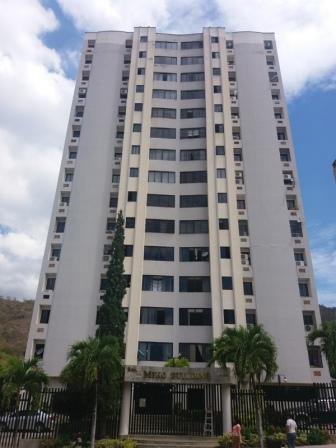 APARTAMENTO EN RES. MIKO BUILDING, LOMAS DEL ESTE