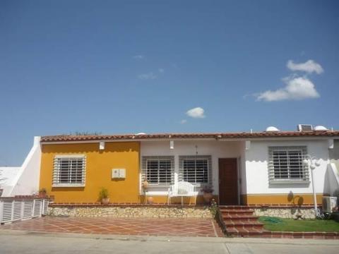 Casa en Venta en La Av. Ribereña  wasi_608848 inmueblesbarquisimeto