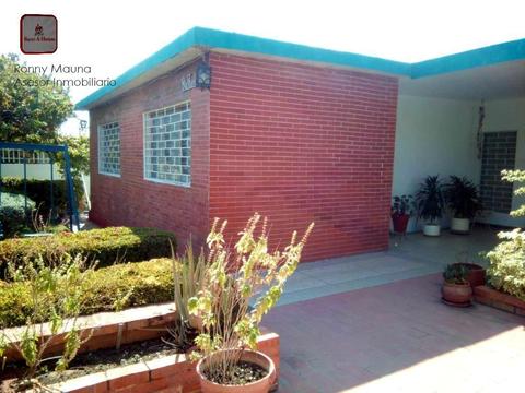 EN VENTA EXCELENTE Y MAGNIFICA CASA EN LA URB. MONTE BELLO