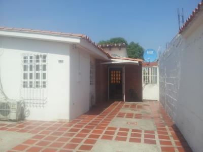 LTR Vende Cómoda y Bonita Casa en Parque  Cod 313694