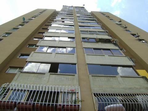 Apartamento en Venta en Lomas de Prados del Este, , VE RAH: 147882