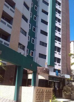 Apartamento 69 m2. Valles de Camoruco. Res. Iguazu