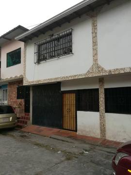 Casa en Boca de Caneyes, Urbanismo privado pocas casas