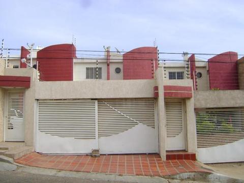 TOWNHOUSE EN VENTA MLS 18 61 SECTOR CUMBRES DE  LUIS MALDONADO TELF 04246600242