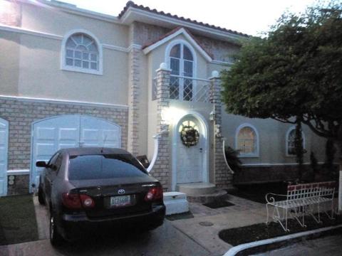 TOWNHOUSE EN VENTA MLS 18 820 SECTOR MILAGRO NORTE LUIS MALDONADO TELF 04246600242