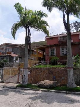 SKY GROUP Vende Casa ubicada en Urbanización Carialinda, segunda etapa del Municipio