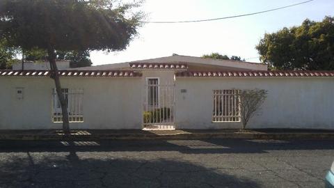 Excelente Casa en Venta en La Limpia MLS 184923