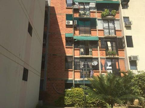 Vendo apartamentos Conjunto Res. los Laureles en los caobos