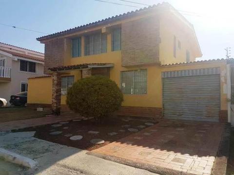 Amplia Casa en venta Zona Este  wasi_641165 rentahouse