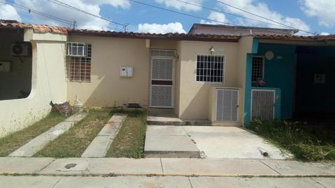 Casa en Venta en La Mora de  wasi_641913 inmueblesbarquisimeto