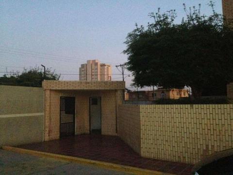 Apartamento en Alquiler en Reina Guillermina, , VE RAH: 183824