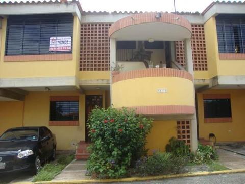 Apartamento en Venta en el Sector Agua Viva de Cabudare. Código Flex: 1713840