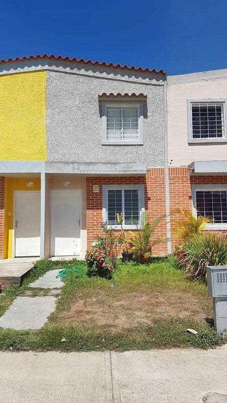 GRAN OFERTA TOWNHOUSE EN VENTA urb. CALICANTO