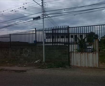 Se vende terreno av principal de betijoque urb privada