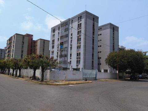 Apartamento en Venta en Avenida Goajira, , VE RAH: 183822