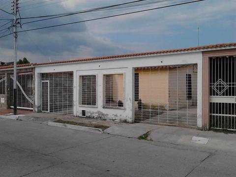 Casa en Venta en El Guayabal San Joaquin