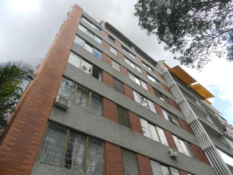Espectacular y Amplio Apartamento en la Zona Alta de La Castellana COD 18.10336