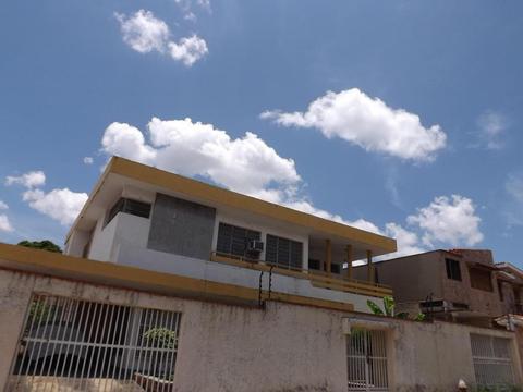 Clásica Casa En Venta En El Trigal Centro 1810465