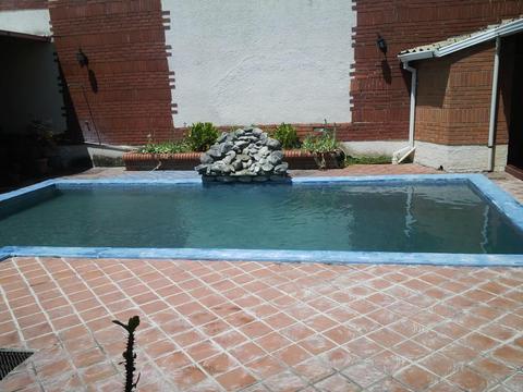Casa colonial en guama con piscina
