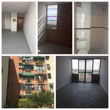 apartamentos conjunto res. laureles remato