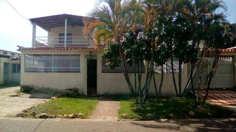 Casa de 2 plantas en venta En Los Olivos, Puerto Ordaz, Venezuela