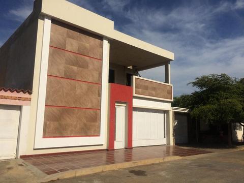 //JOSE ARRAGA vende casa urbanizacion rosaleda 04246898402 //