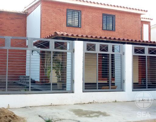 SE VENDE Casa en El Cafetal, 450 m2. Precio InmejorableC4