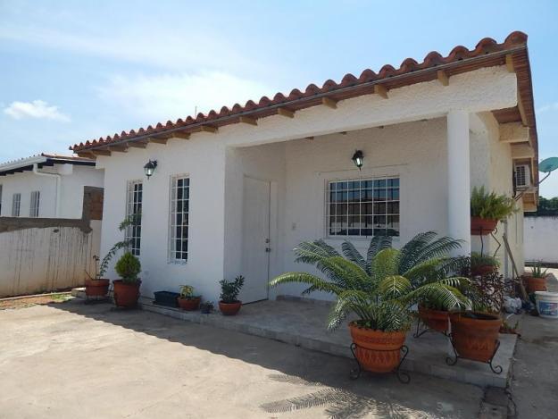 Eltresporciento Vende Casa en el Conjunto Residencial Villas de Martinique