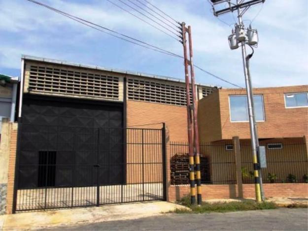 ENMETROS2 Karismar Zamora vende Galpon en Zona Industrial Los Jarales 1515006