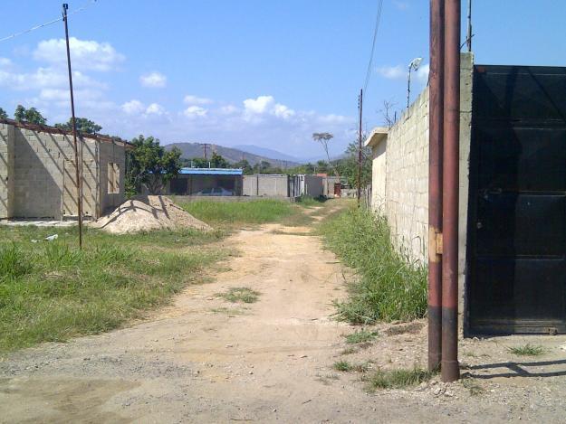 Se Vende Terreno Grande y Economico en el Sisal Calle Chile