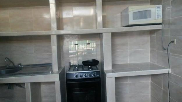 SE VENDE HERMOSA CASA AV FUERZAS ARMADAS