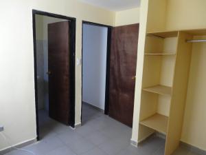 Apartamento en Venta. Excelente zona de . Urb. Paraparal