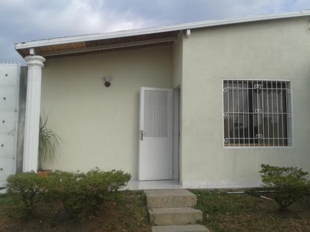 VENDO CASA LISTA PARA HABITAR