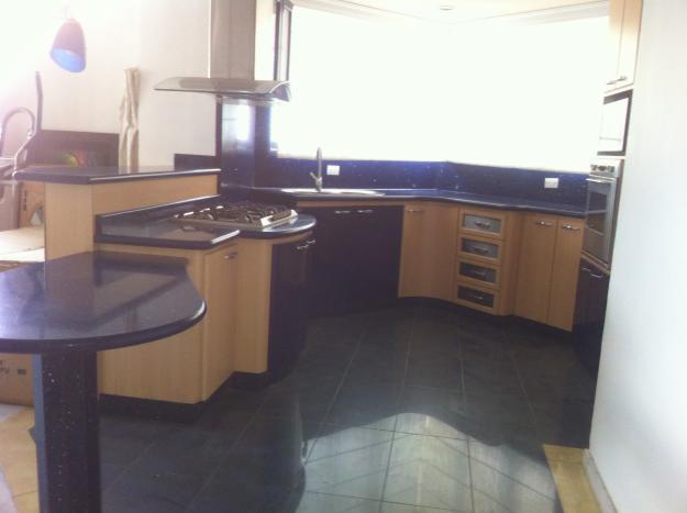 APARTAMENTO EN URB. LA SOLEDAD