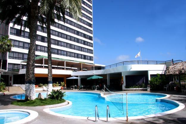 Vendo Resort Hotel Lake Plaza en Margarita y Hotel Páramo La Culata en Mérida