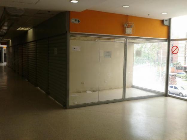 Estupendo Local Comercial en Free Market..MLS 162715